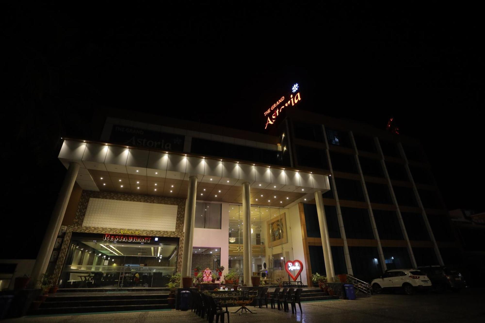 Hotel The Grand Astoria Somanth Somnāth Exterior foto